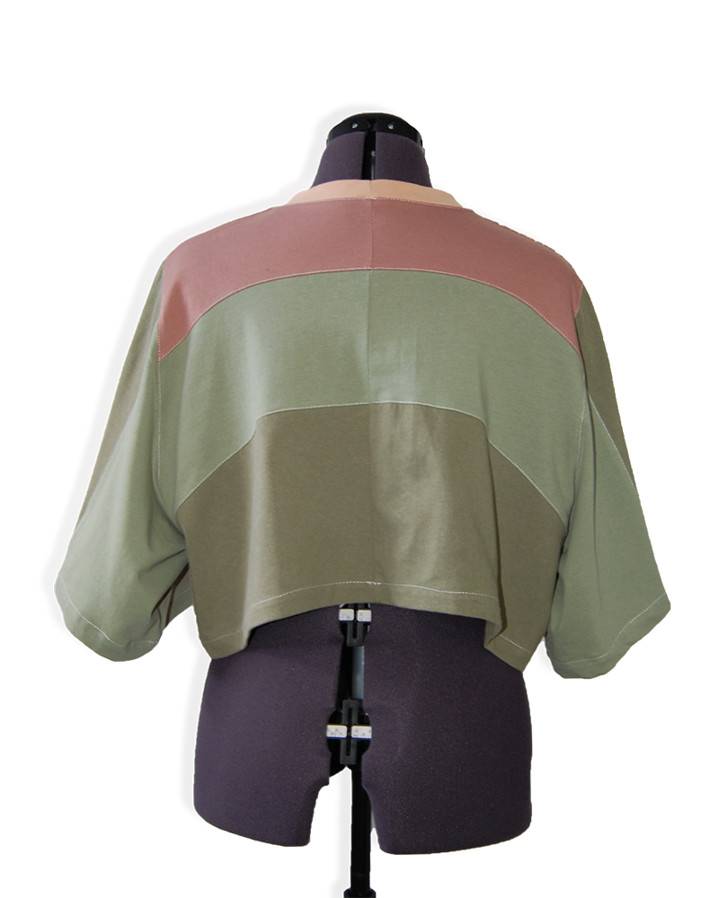 Earth Runners - Upcycled Boxy Fit Cropped Tee - UK 16